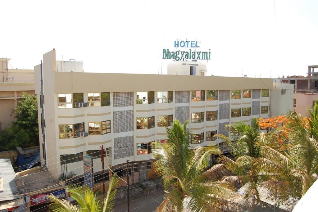 Hotel Bhagyalaxmi Shirdi Zewnętrze zdjęcie